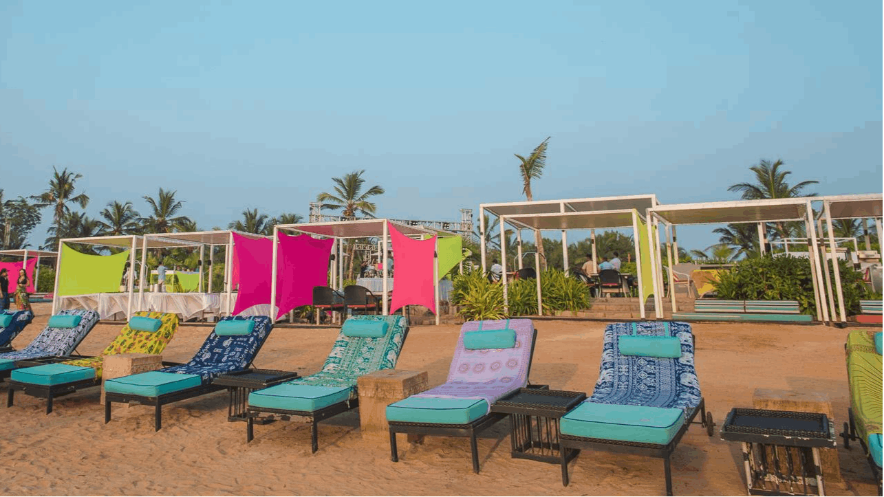 Blue Iris - Beach Dining