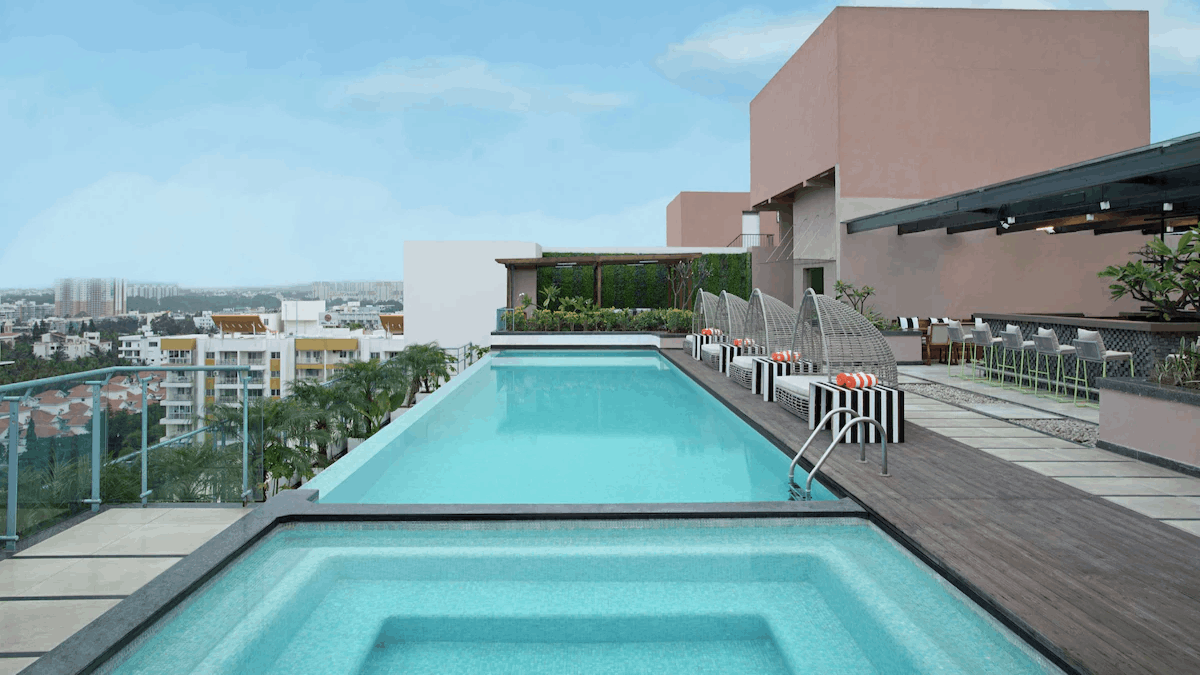 Pool Side Venue 
