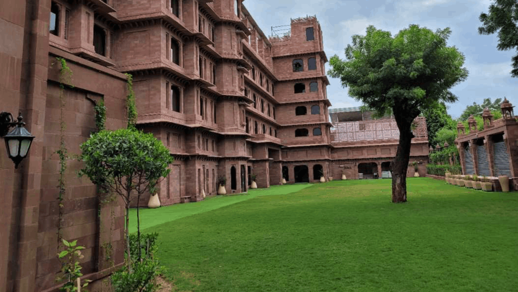 Utsav Lawn