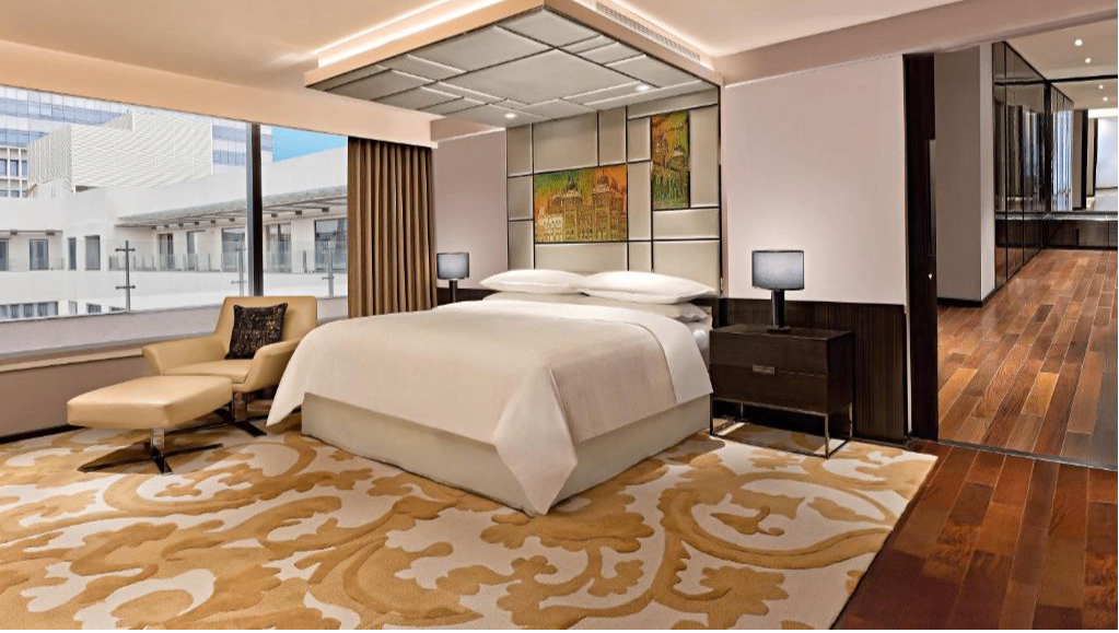 Presidential Suite with Club Lounge Access