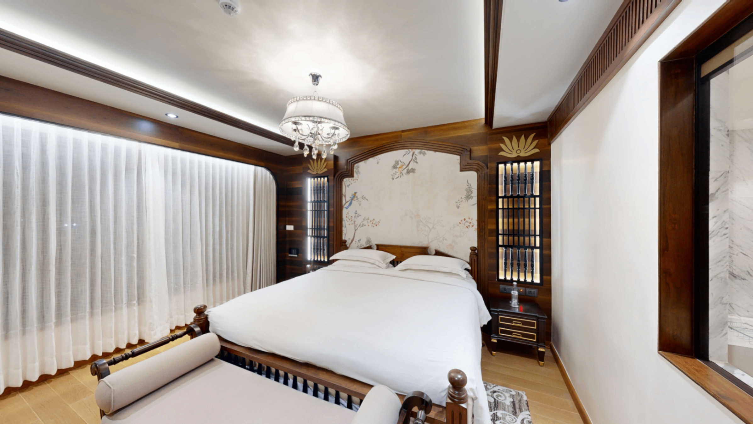 Luxury Suite