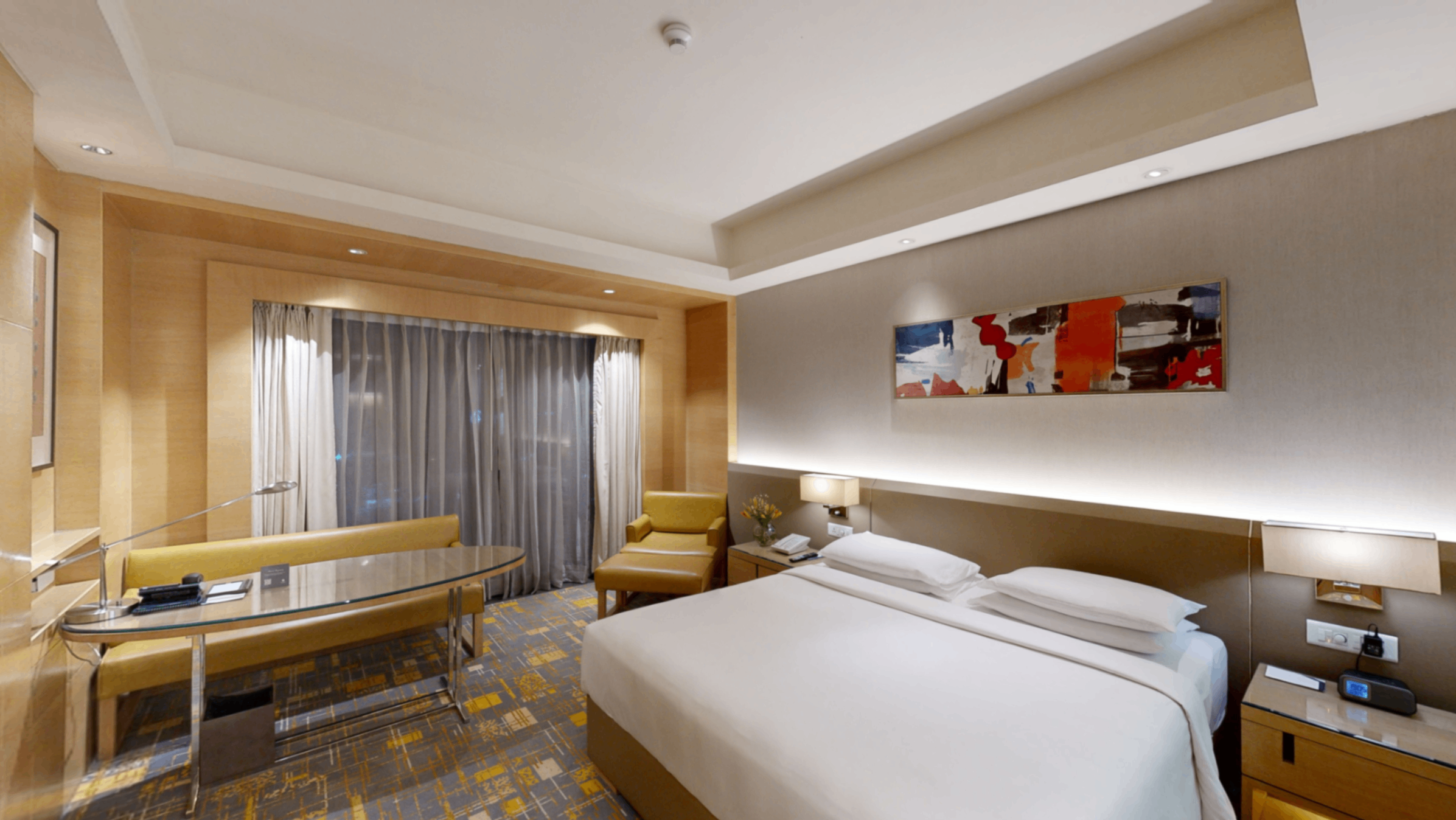 Club King Room