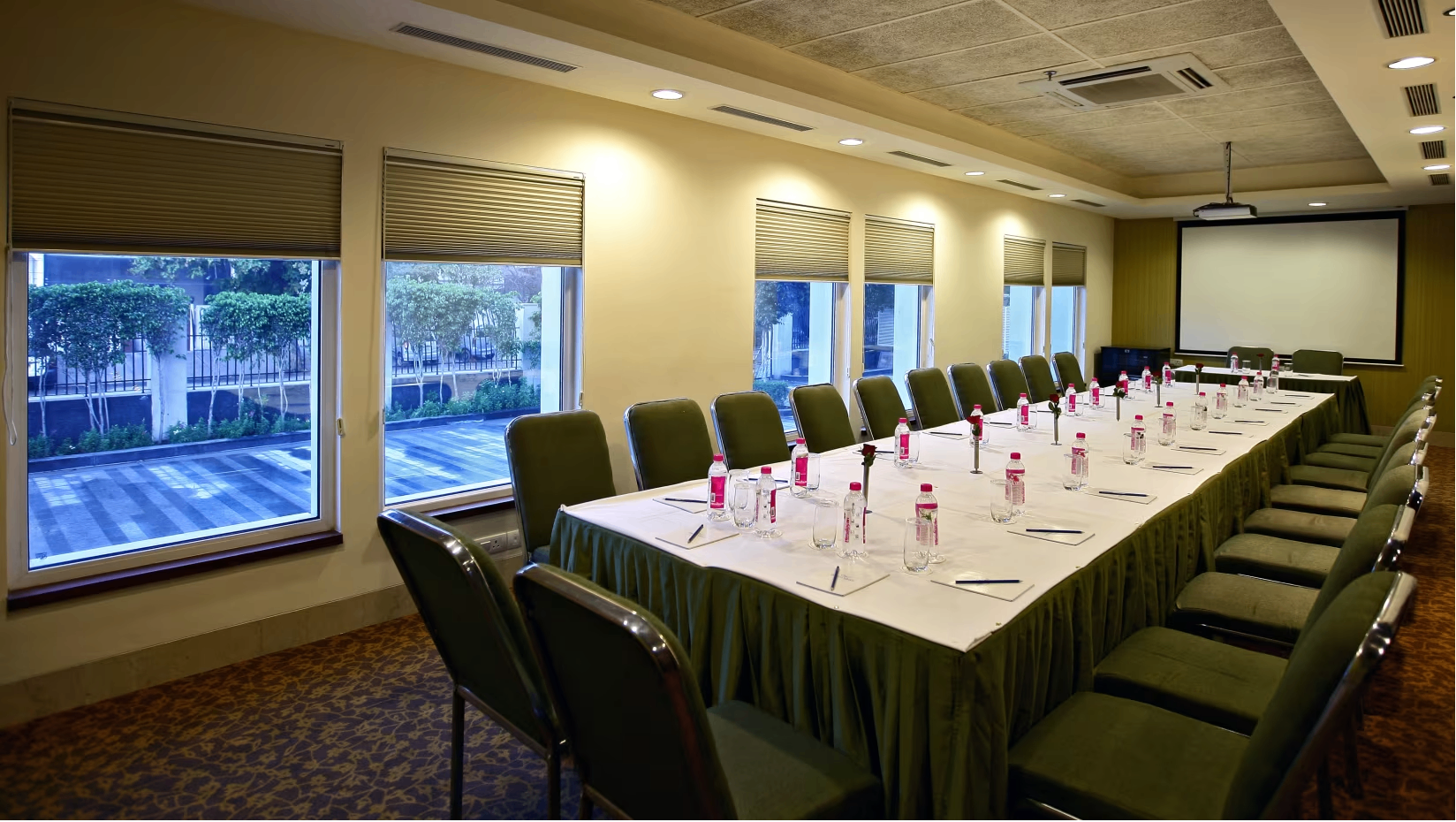 Boardroom (Natural Sunlight)