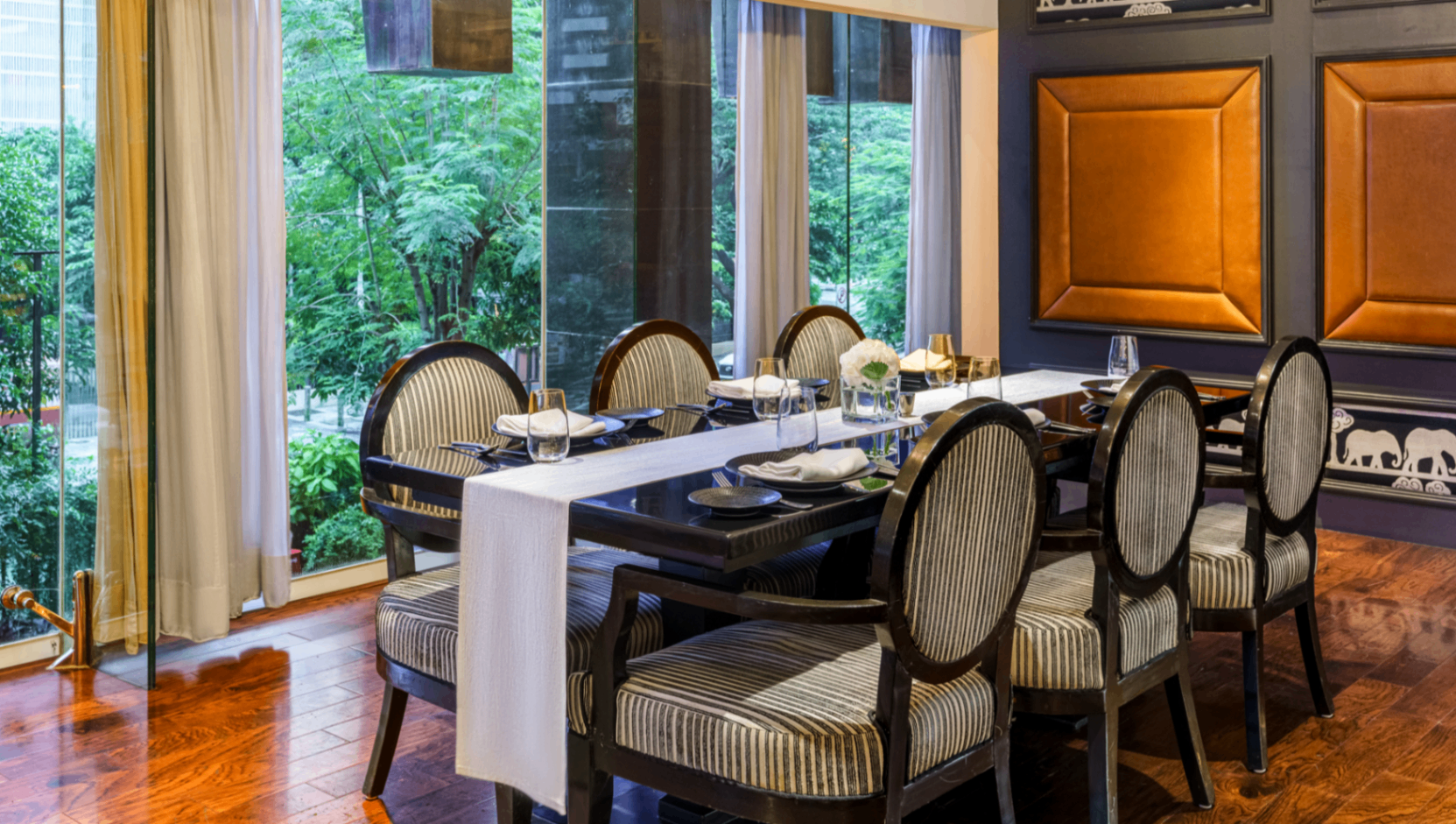 Tuskers - Vegetarian Dining and Bar