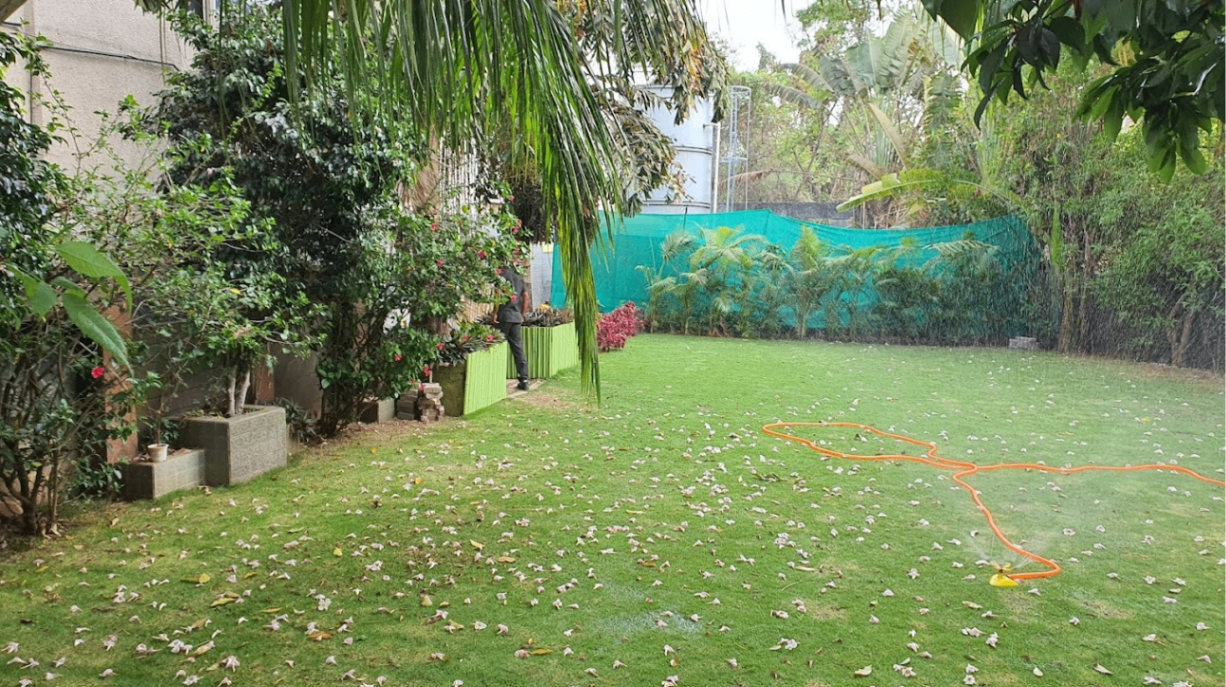 Qilla Lawn