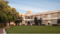 Fountain Lawn	