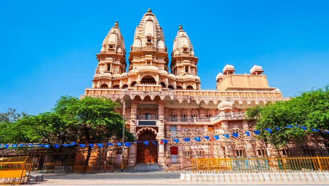 Chhatarpur Temple