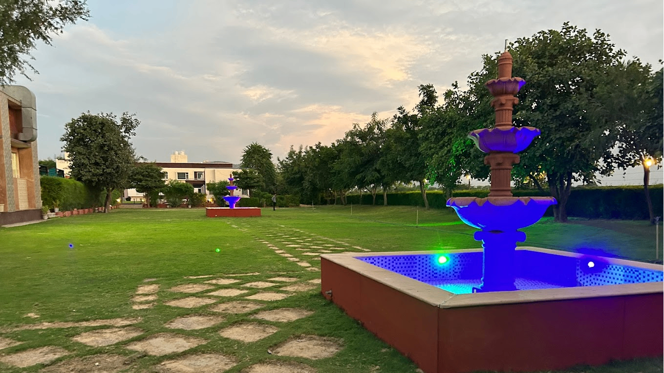 Vesta Avtar Lawns