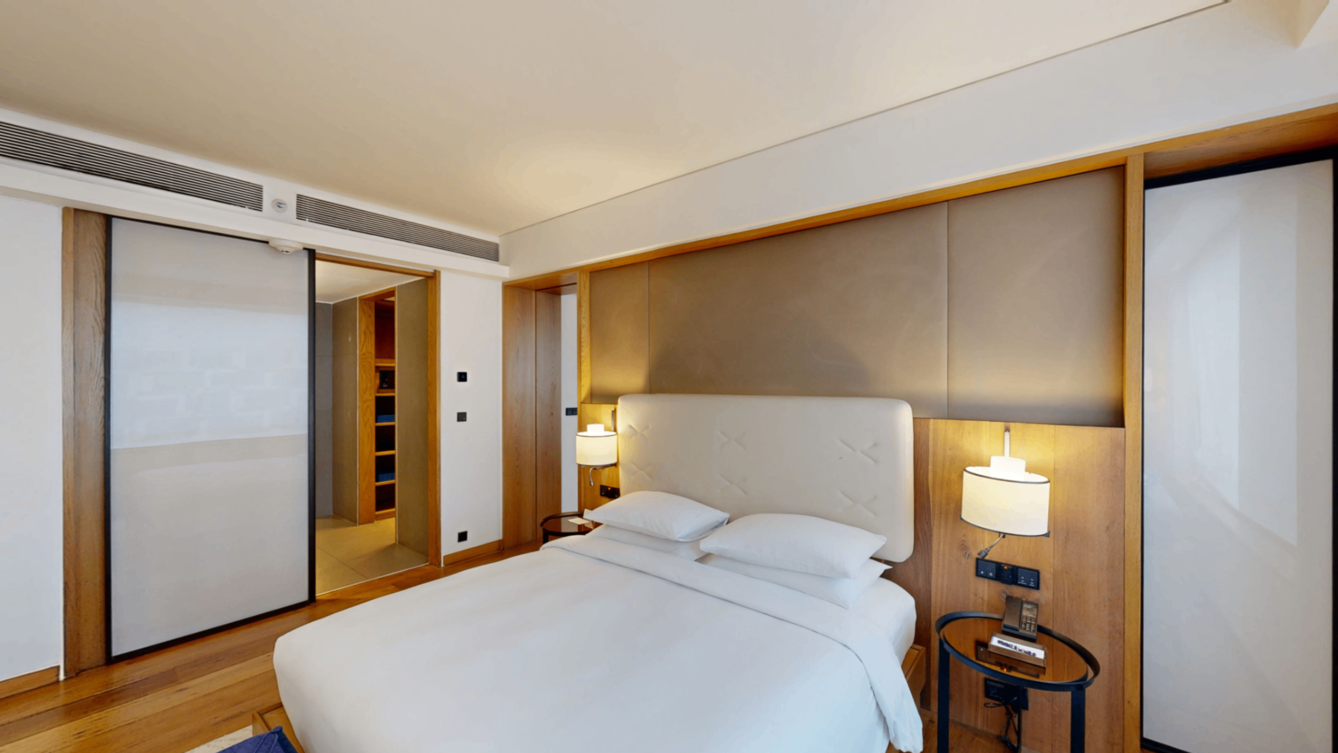 Andaz Large Suite