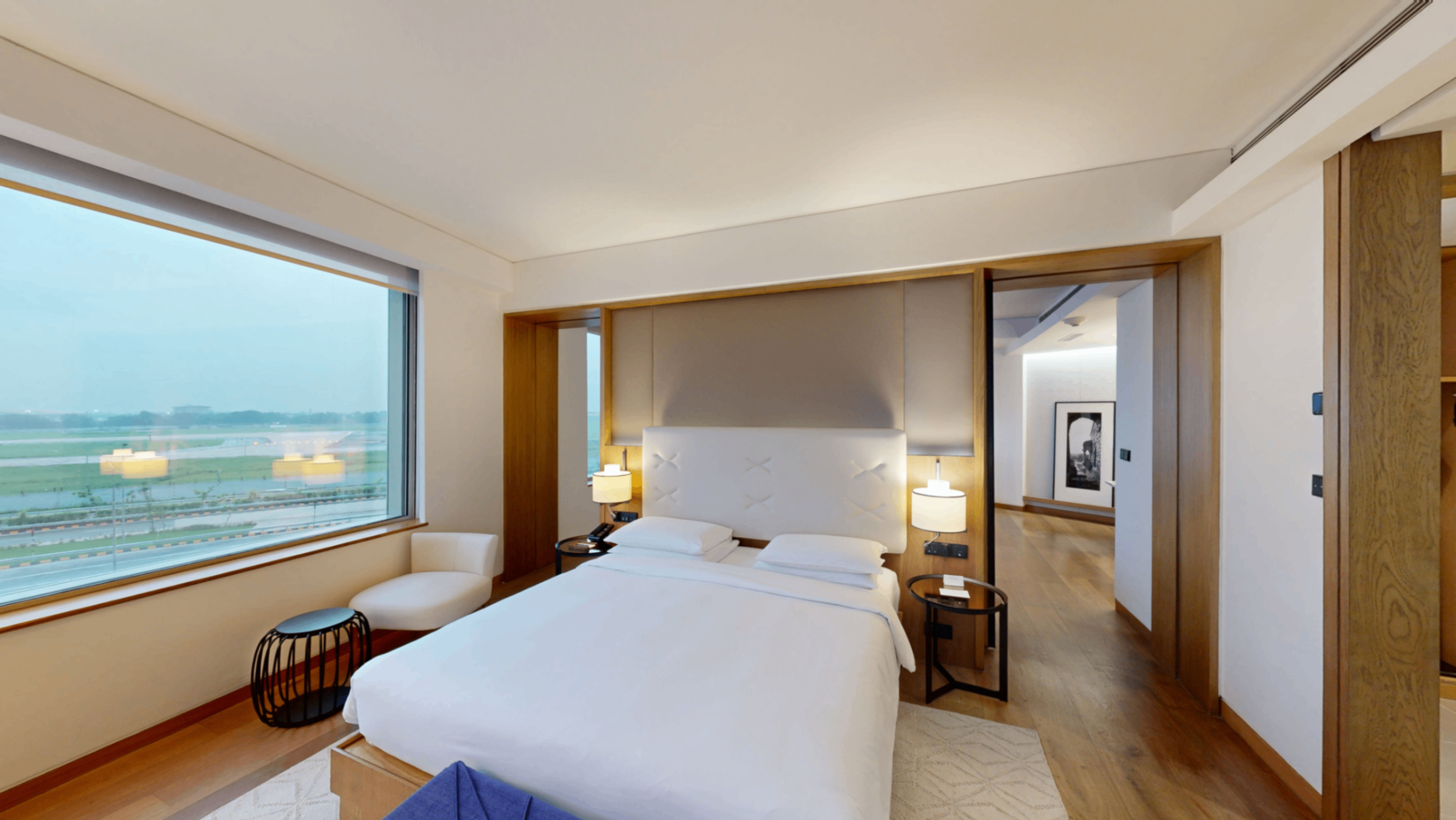 Large View Suite