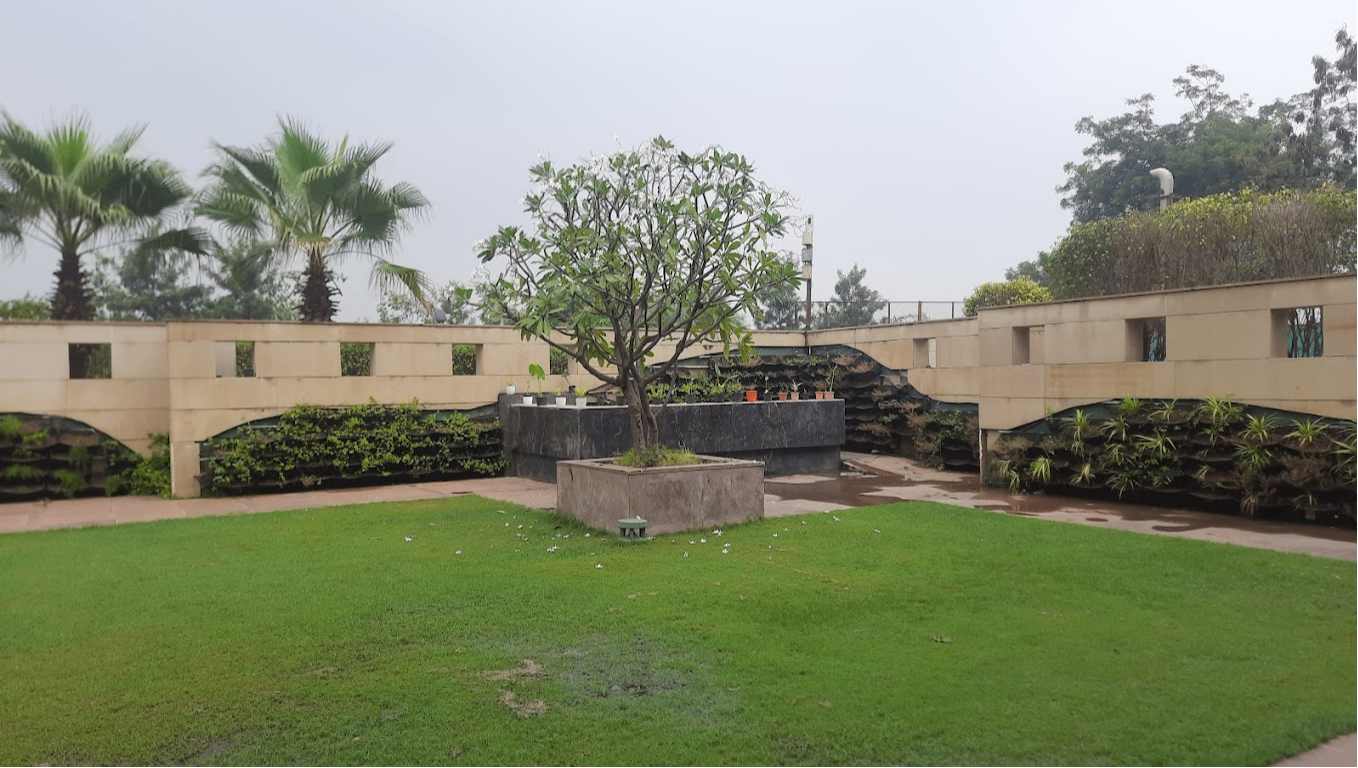 Courtyard Garden