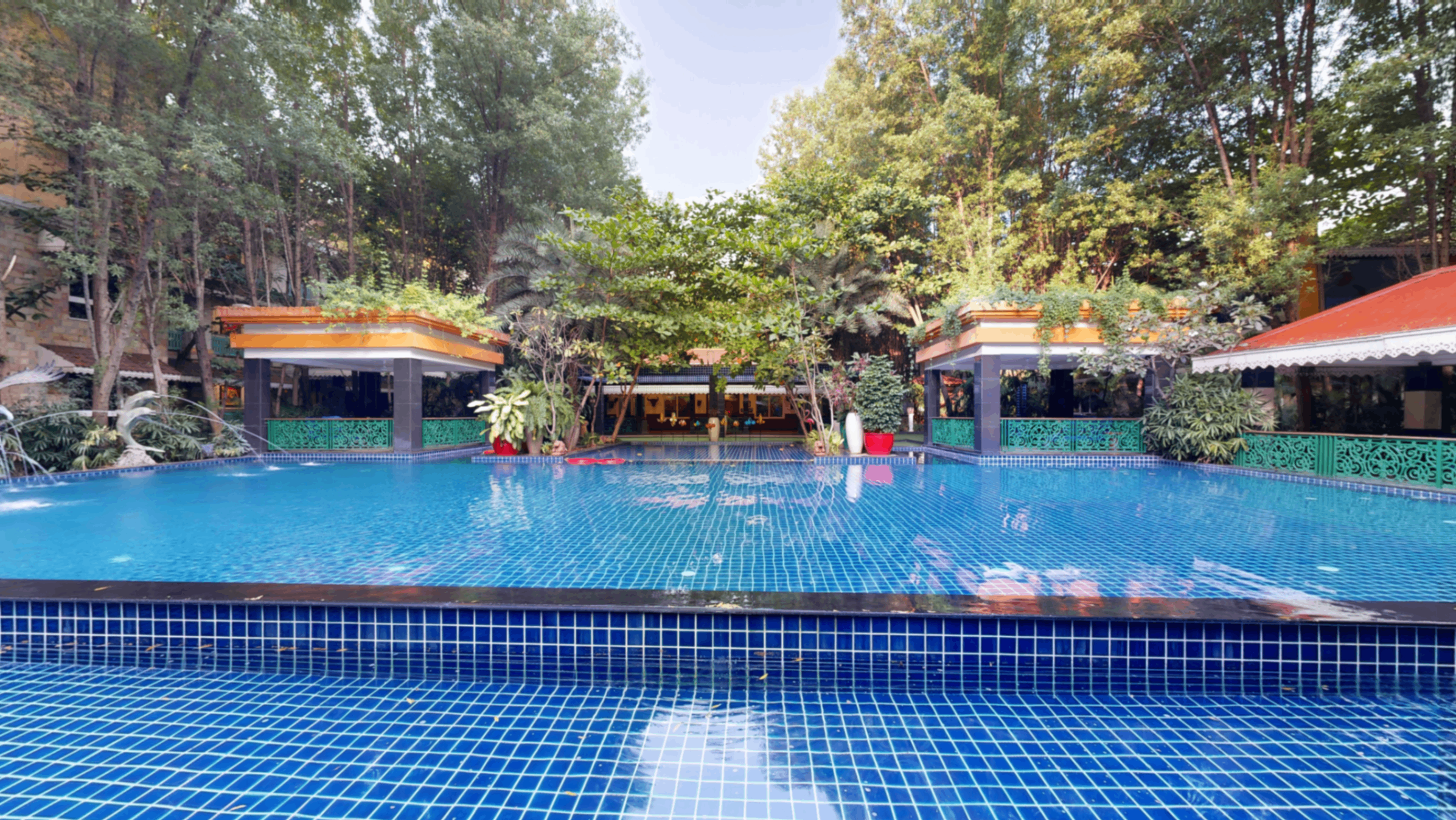 swimming pool