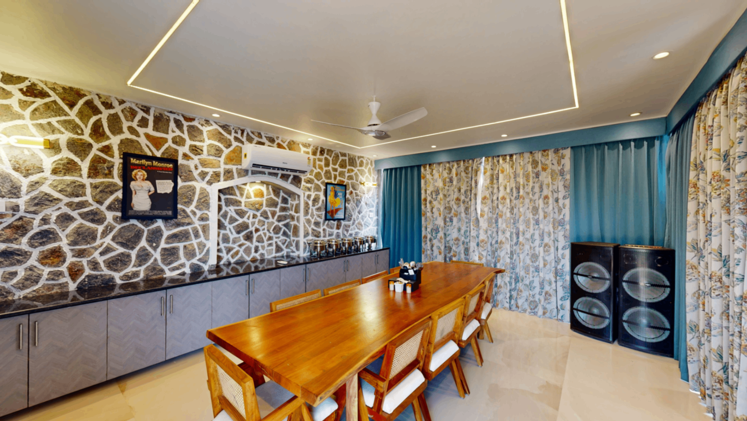 Dinning Table