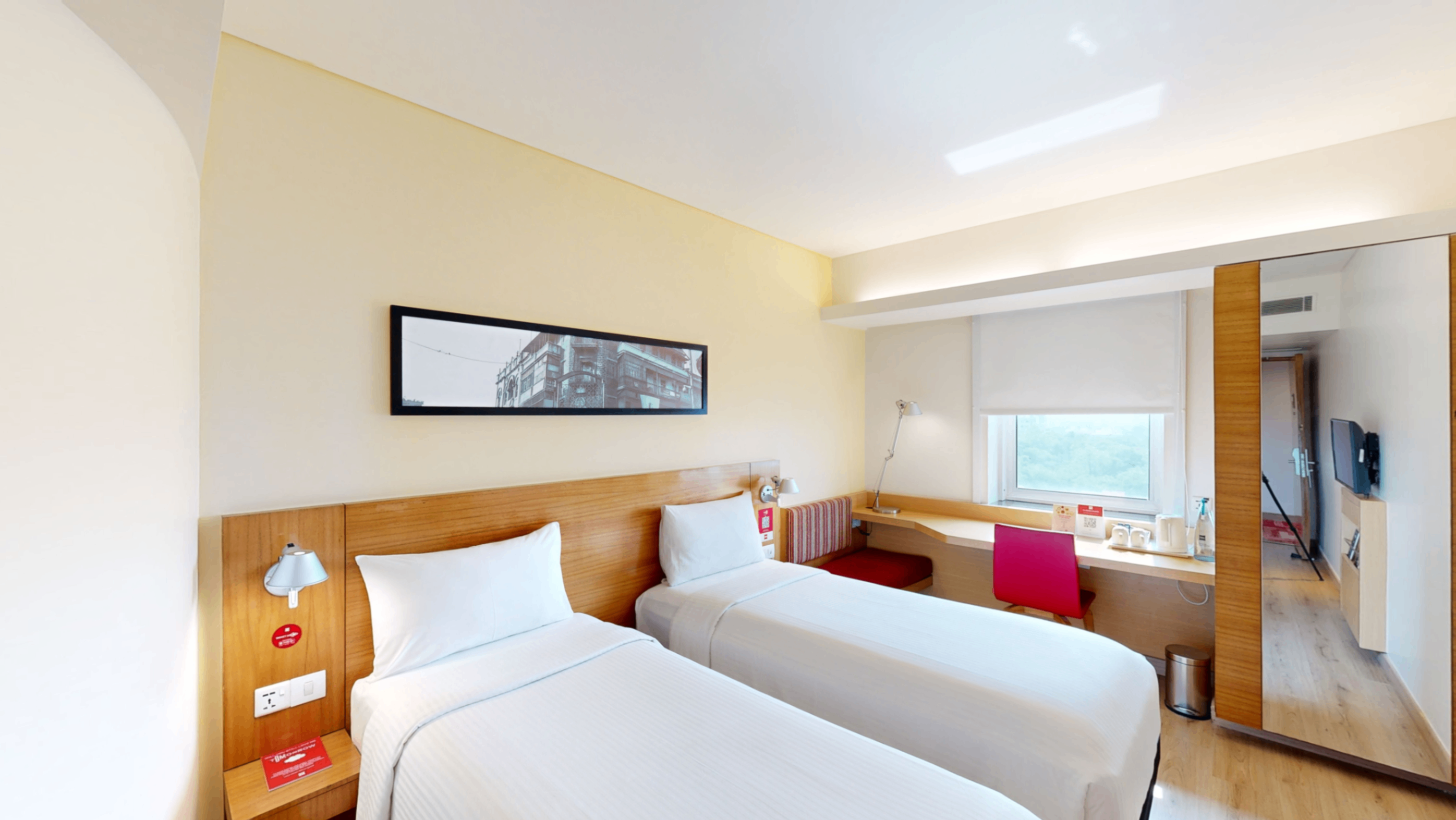 Standard Twin Room