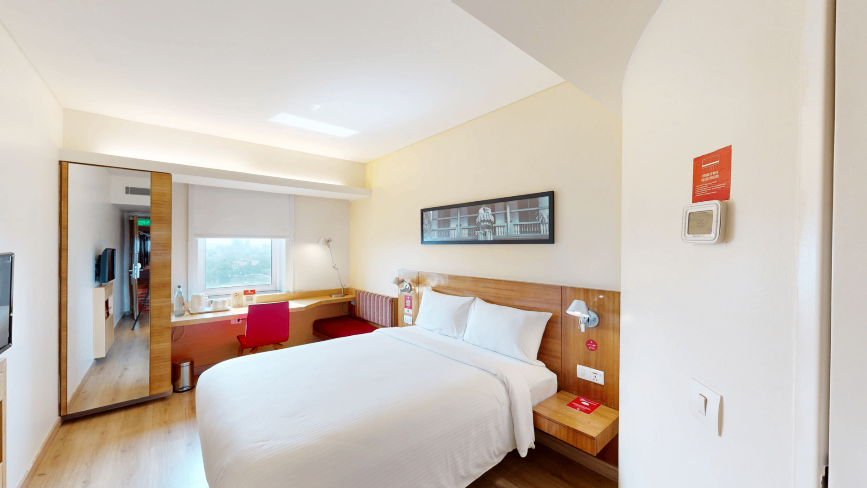 Standard Queen Room