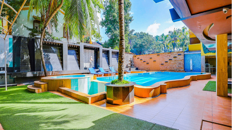 Pool Side