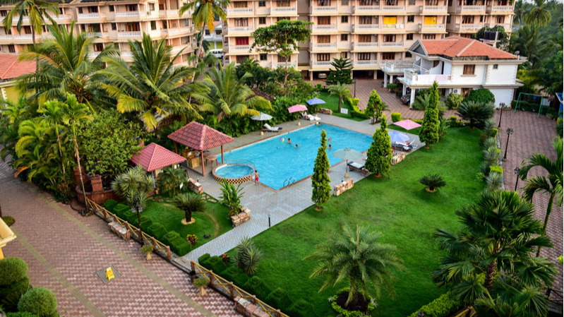Pool Side Lawn
