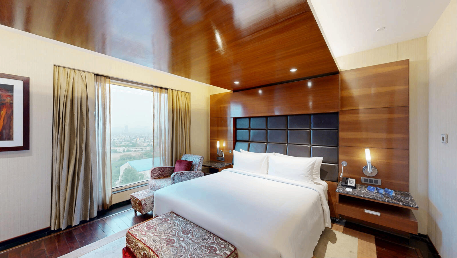 Deluxe Suite Room