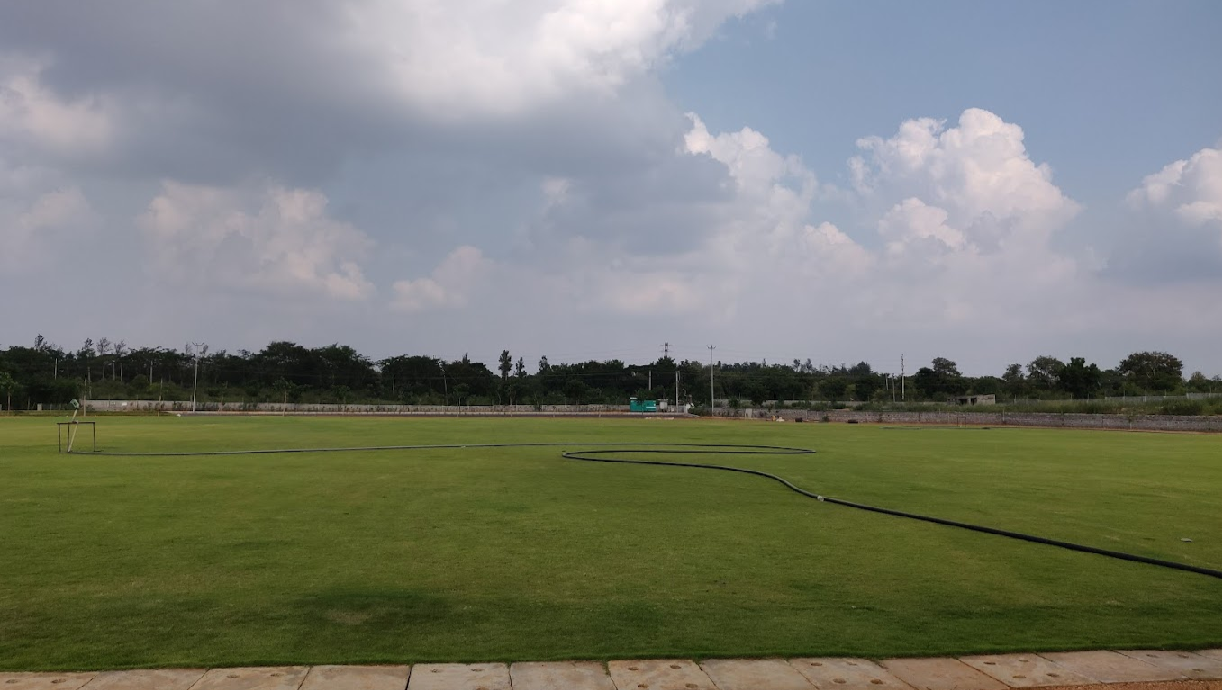 Mak Lawn