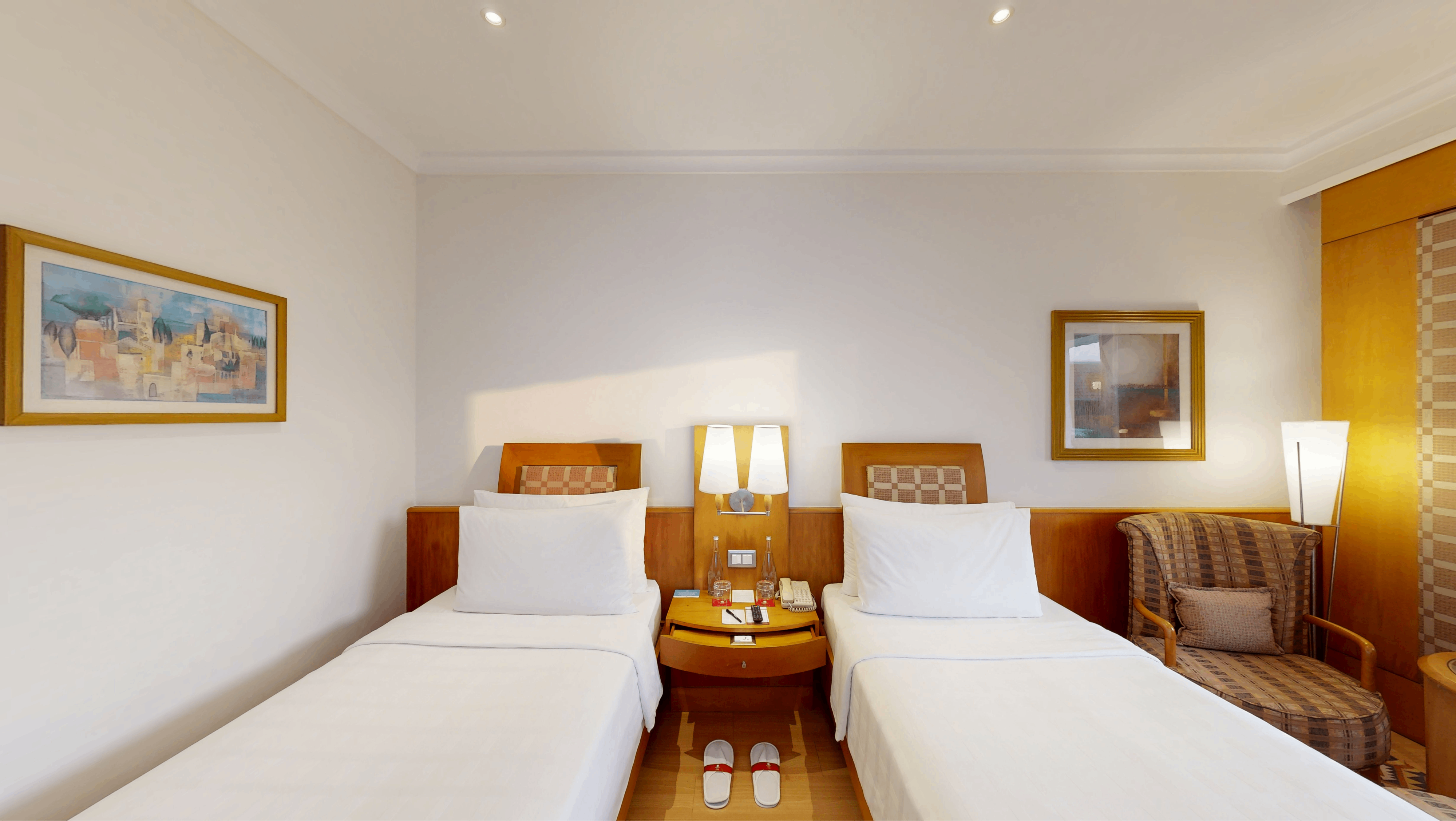 Club Room Twin Bed