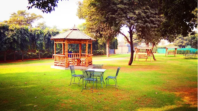 Chander Party Lawn