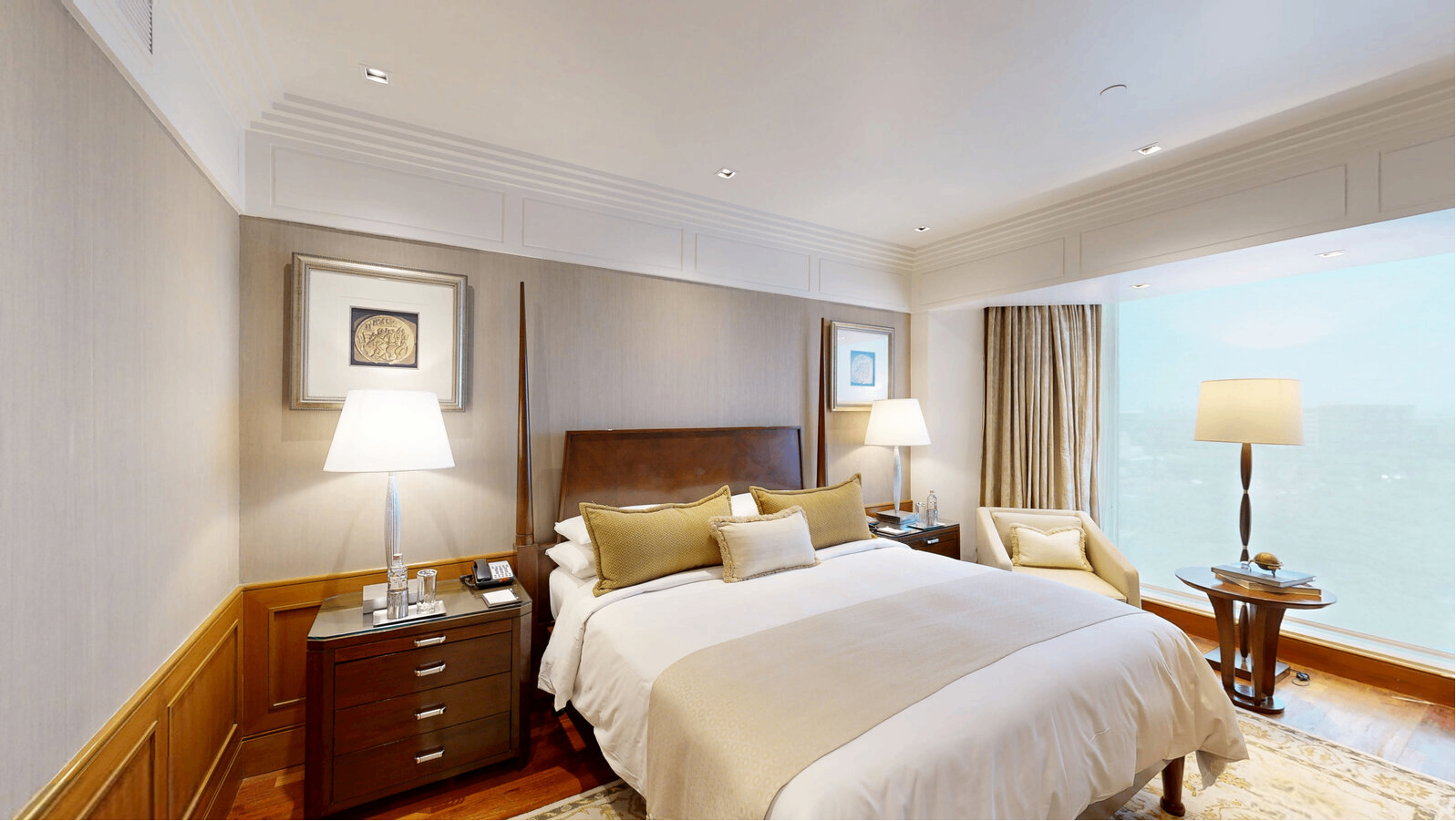 Junior Presidential Suite