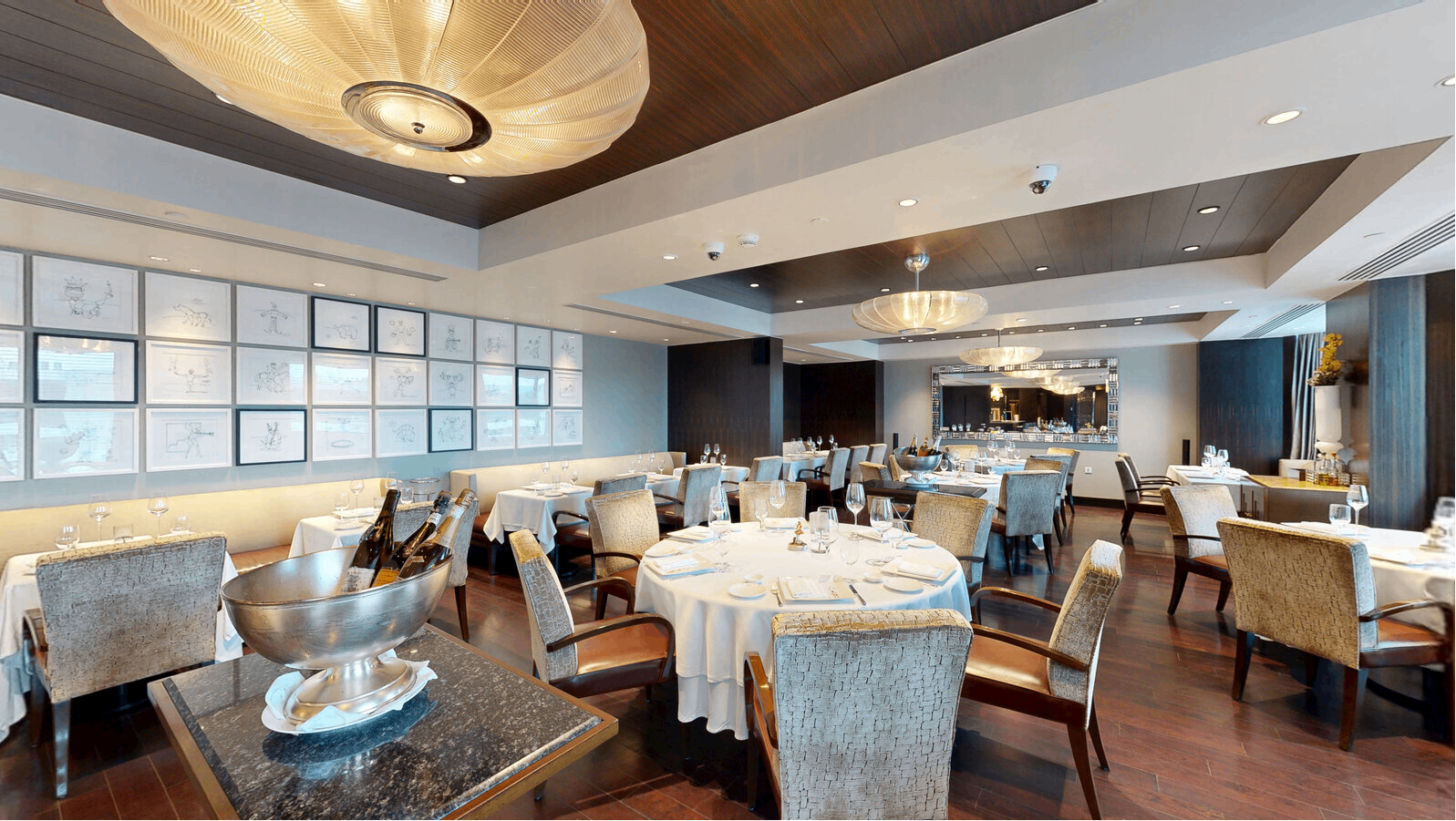 Le Cirque Signature