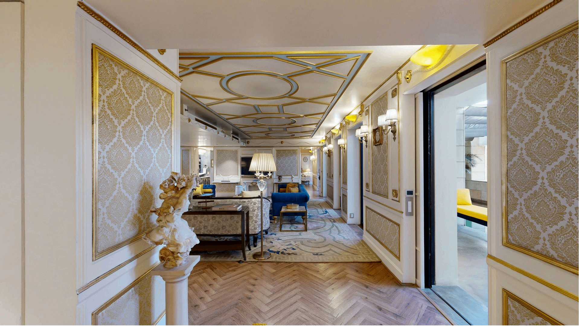 Belle Epoque Suite