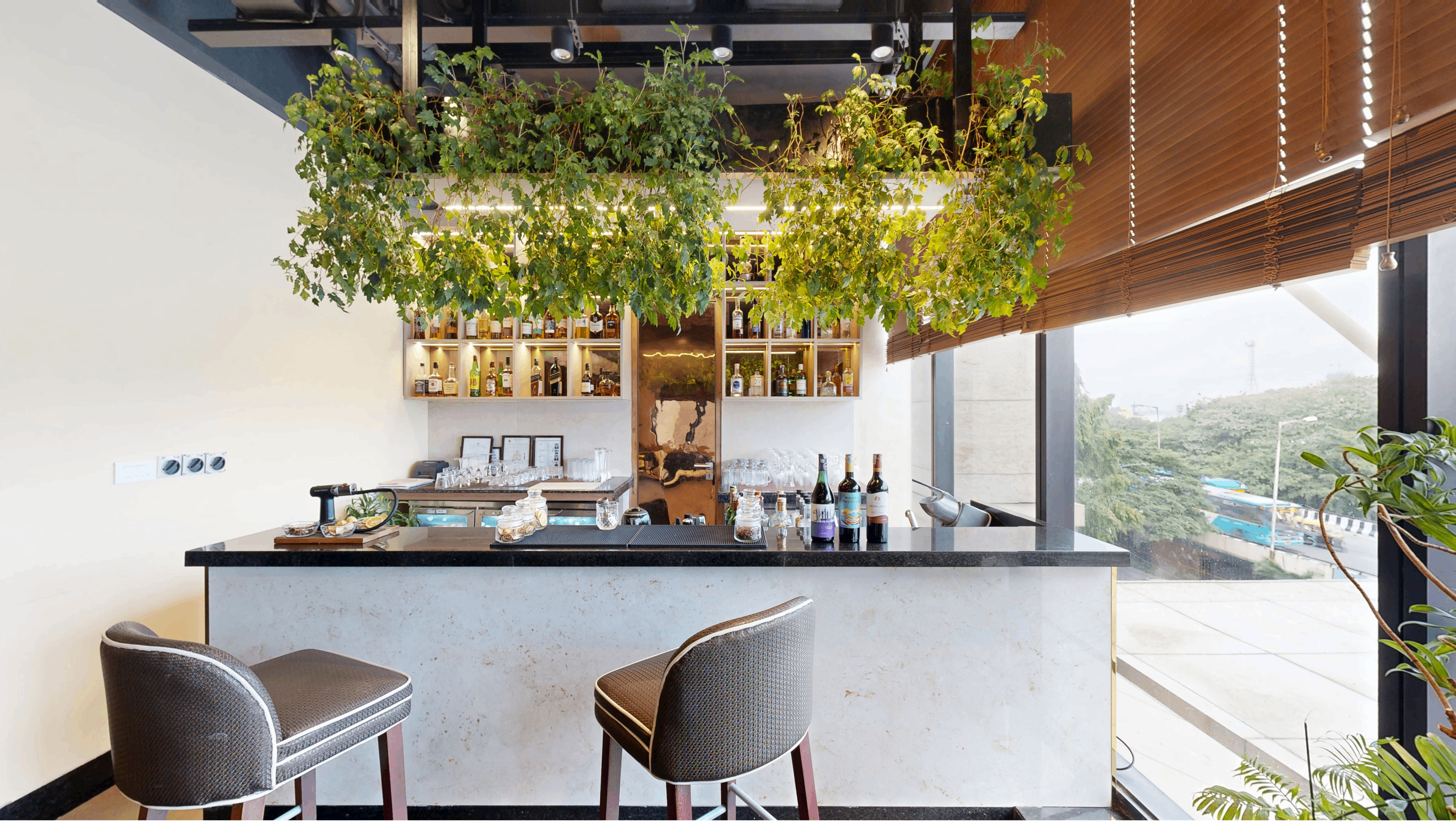 Glass Kitchen & Bar