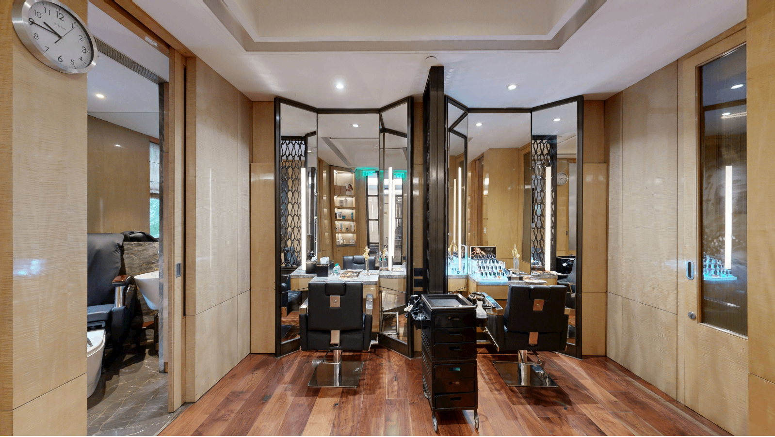 Salon