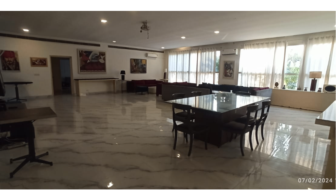 Table pool party hall