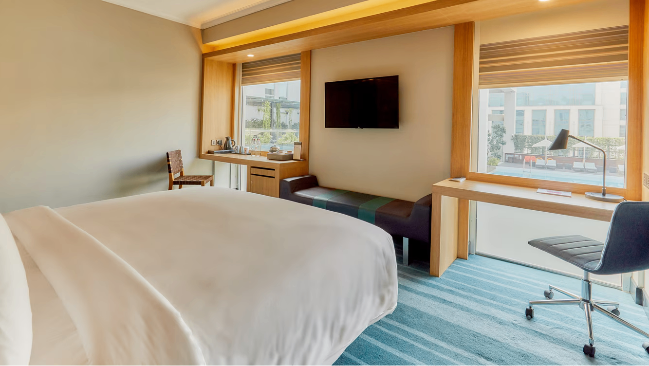 ALOFT ROOM, CONCIERGE LEVEL, GUEST ROOM, 1 KING, HIGH FLOOR