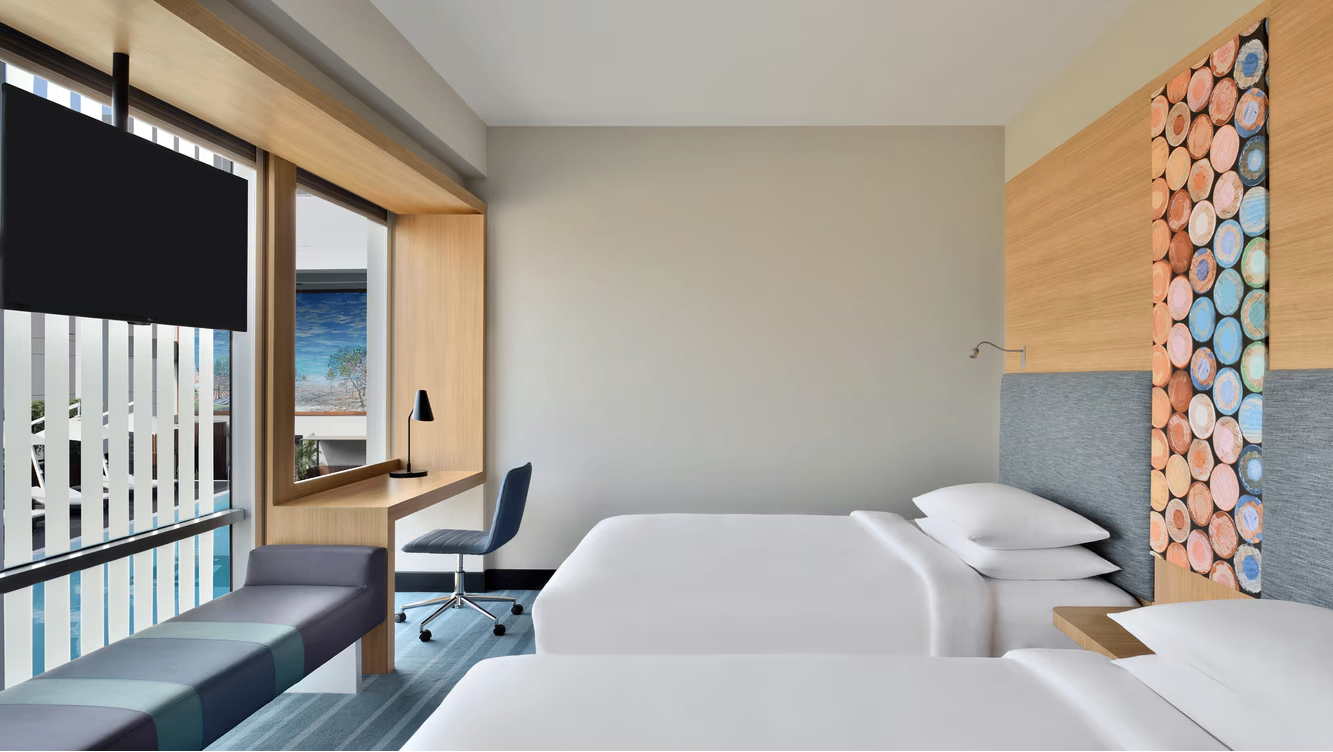 ALOFT ROOM, EXECUTIVE LEVEL, GUEST ROOM, 2 TWIN, HIGH FLOOR