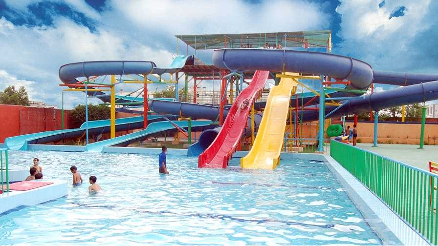 Drizzling Land Water and Amusement Park