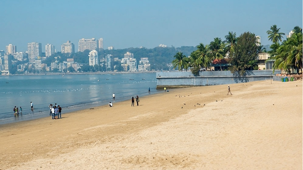 Aksa Beach