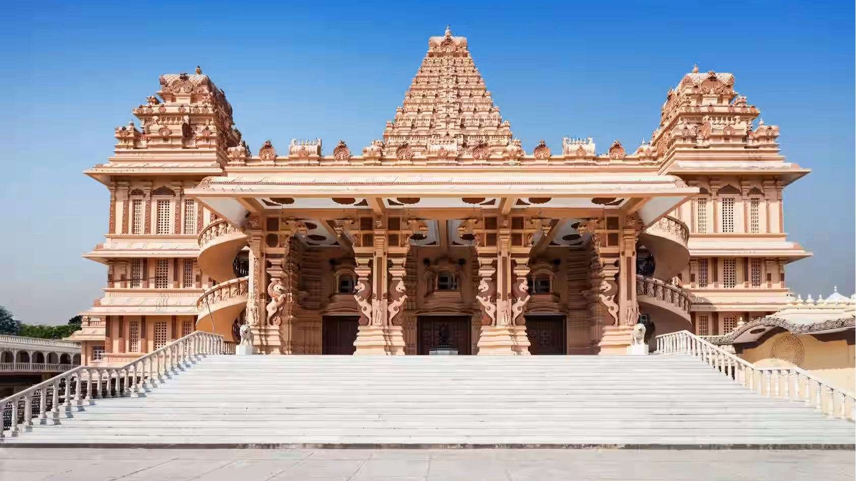 Chhatarpur Temple
