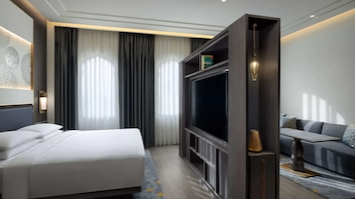 Royal Majestic Suite