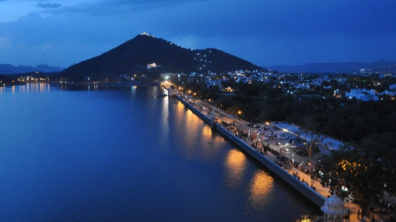 Fateh Sagar Lake
