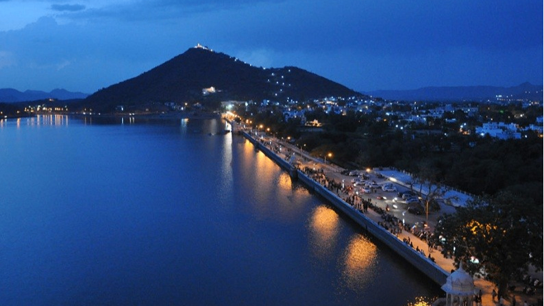 Fateh Sagar Lake