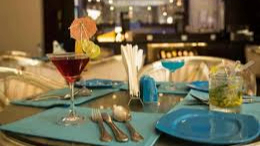 THE LOUNGE BAR Mudra