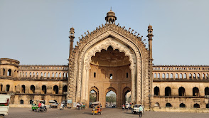 Rumi Darwaza