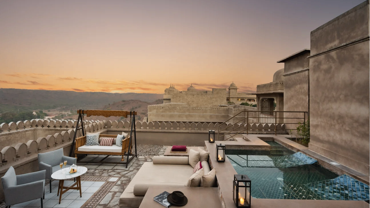 Thakur Bhagwati Singh Hot Tub Suite