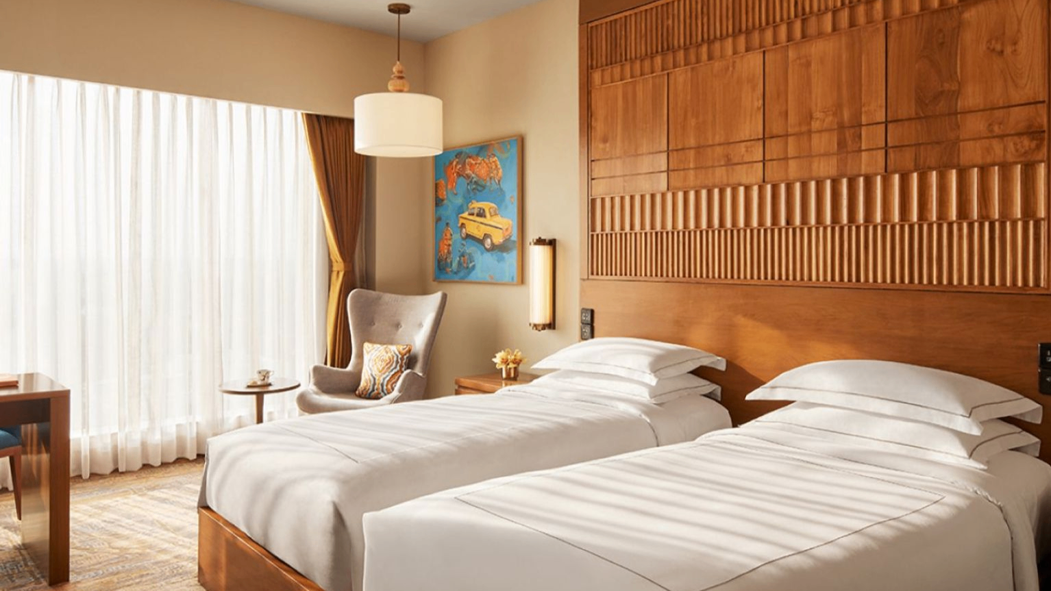 LUXURY ROOM TWIN BED