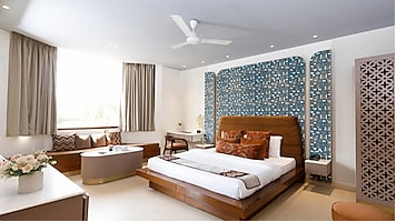 Premium Club Room With Bathtub And Balcony