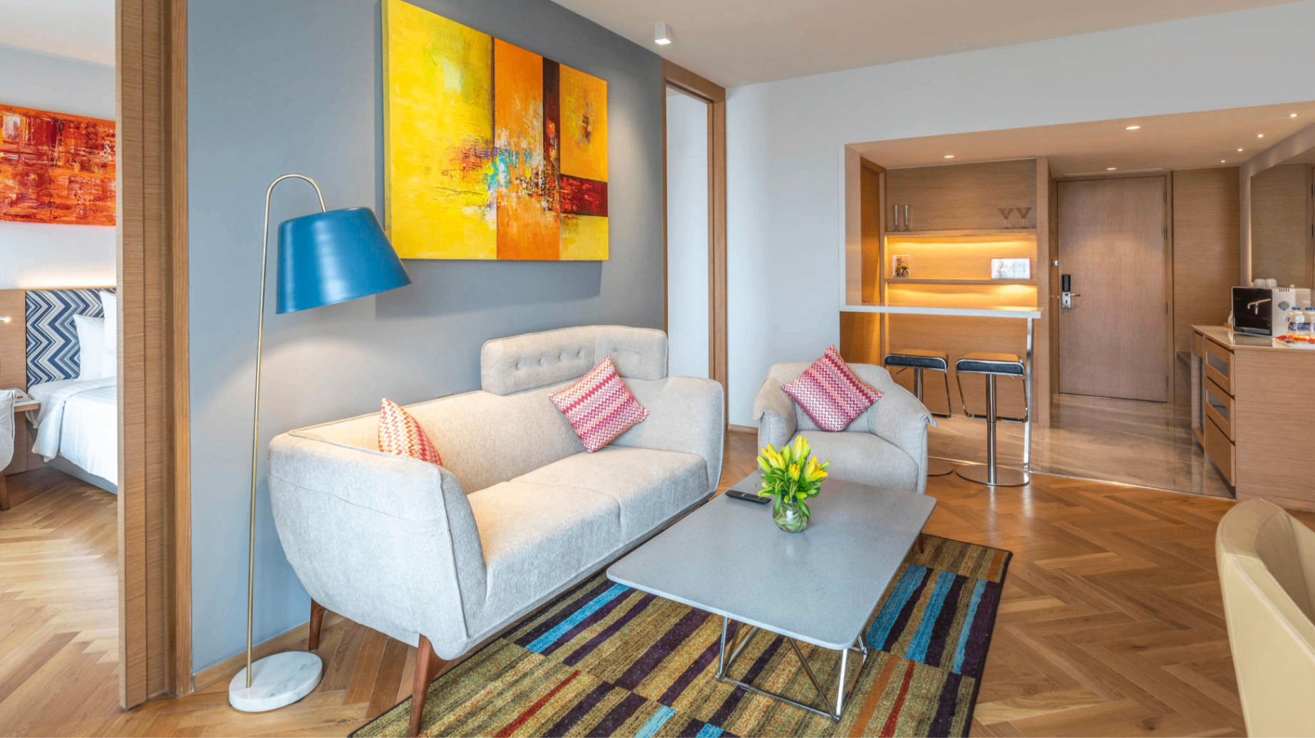 Executive Suite - Queen Bed