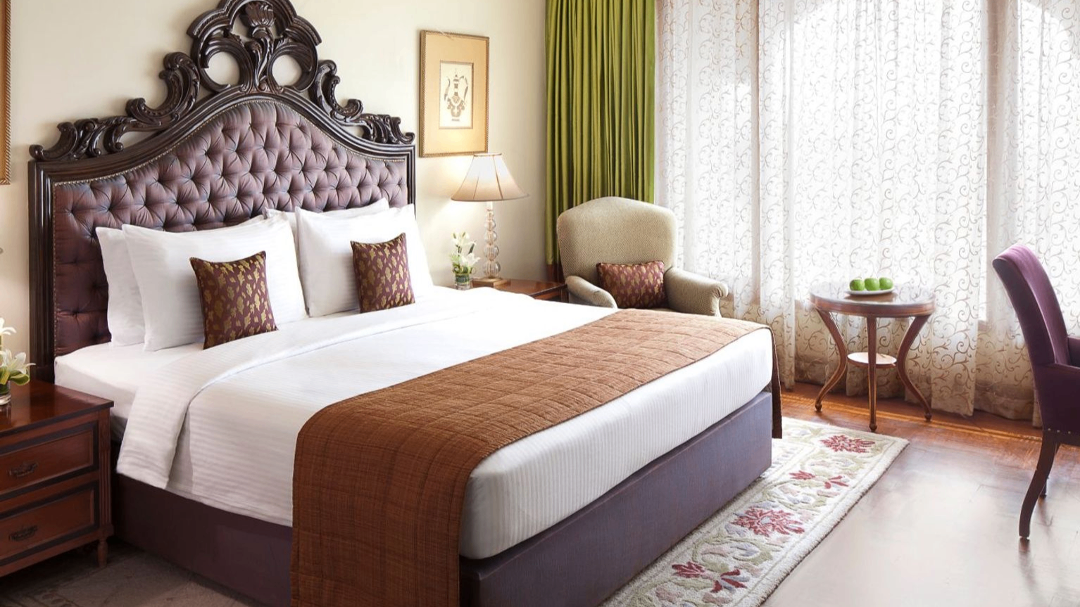TAJ CLUB KING BED ROOM