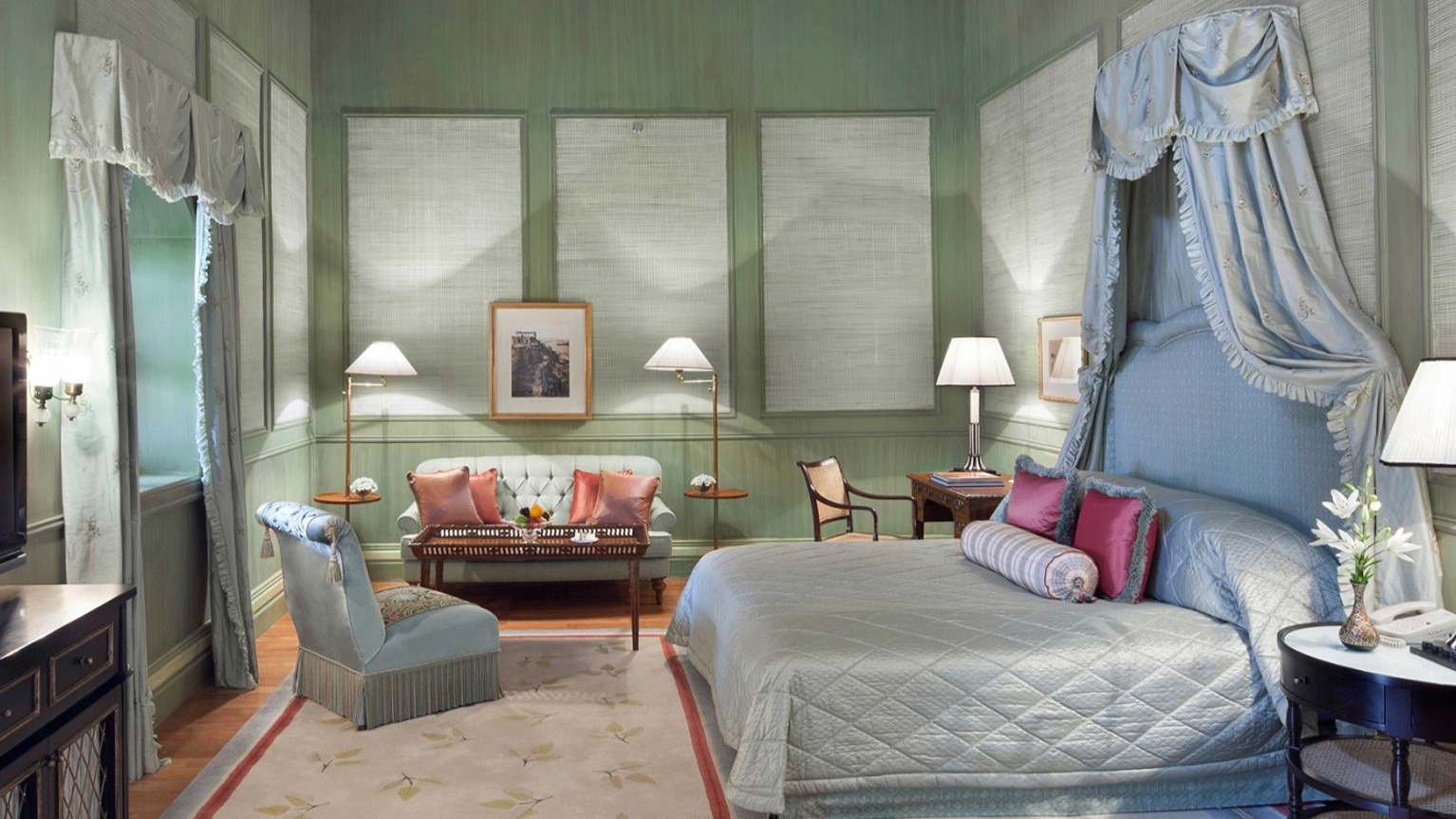 PALACE ROOM GARDEN VIEW TWIN BED