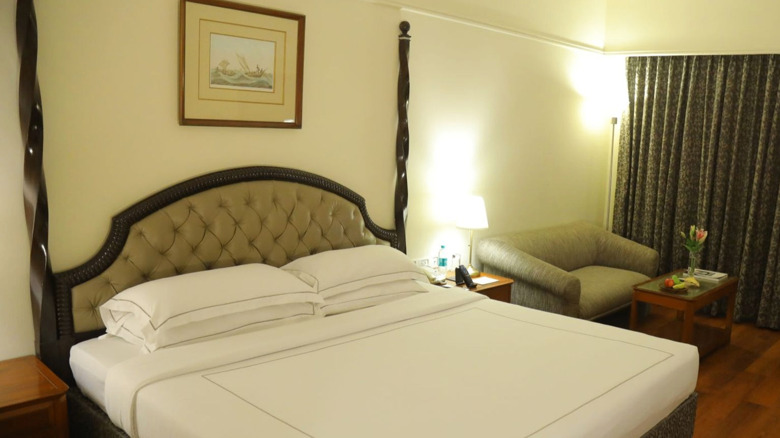 Deluxe Room Twin Beds