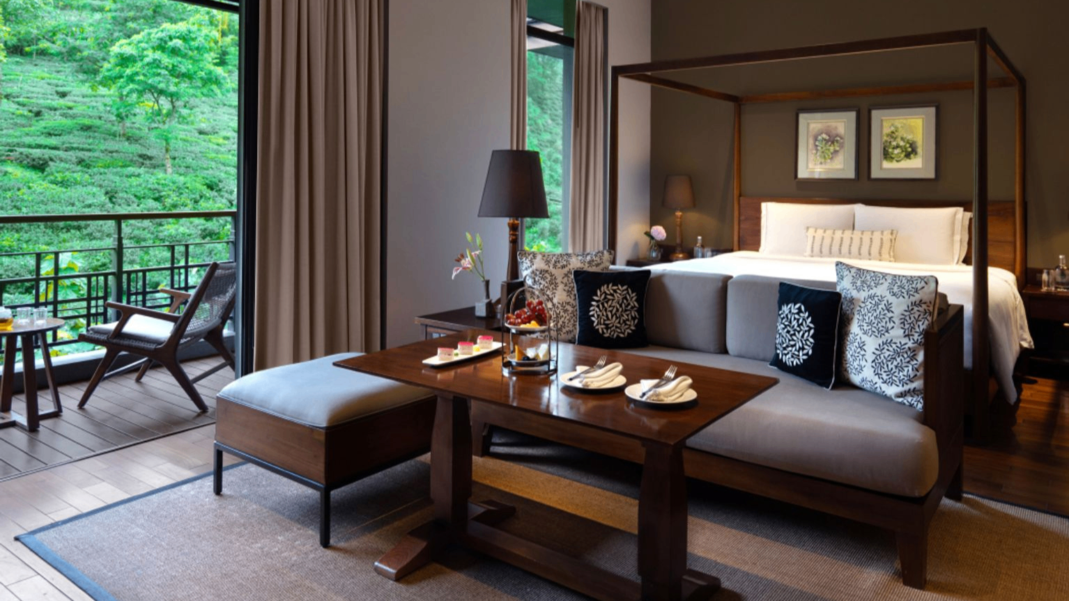 PREMIUM ROOM KING BED