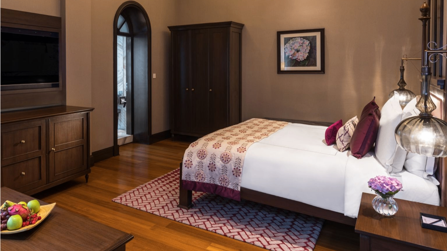 LUXURY GRANDE ROOM HERITAGE WING